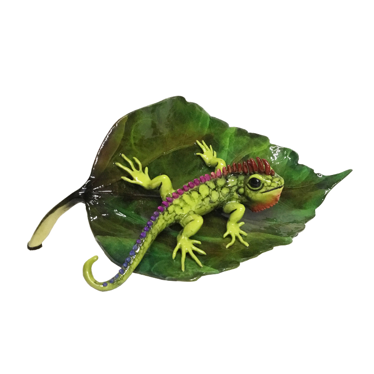 Carlos and Albert Iguana on Leaf 